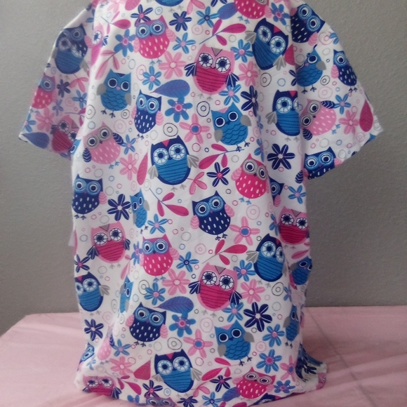 * Women scrub size 2x ( box A ) - Picture 3 of 3
